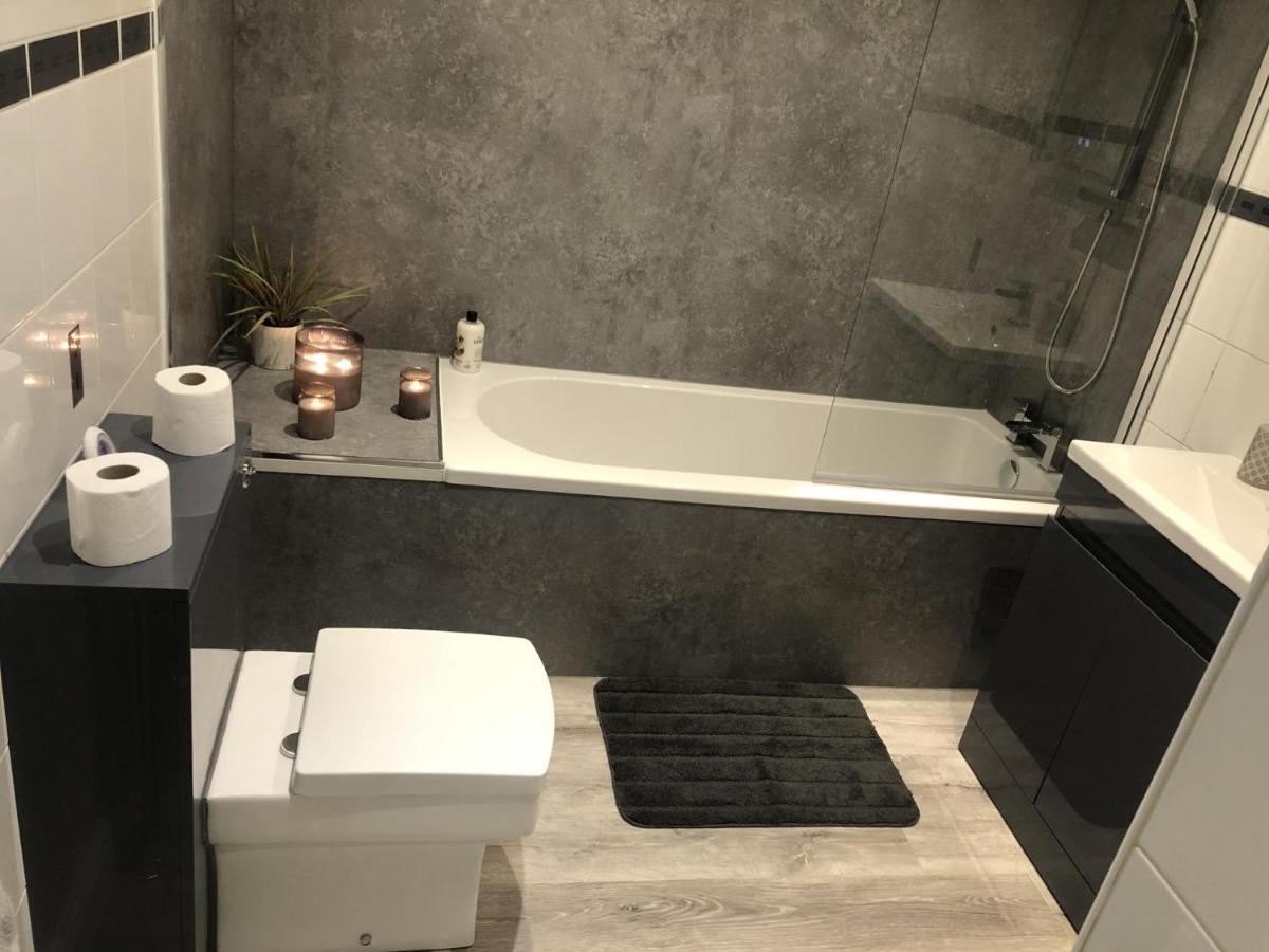 Beautiful 3-Bed Apartment In Gourock Bagian luar foto